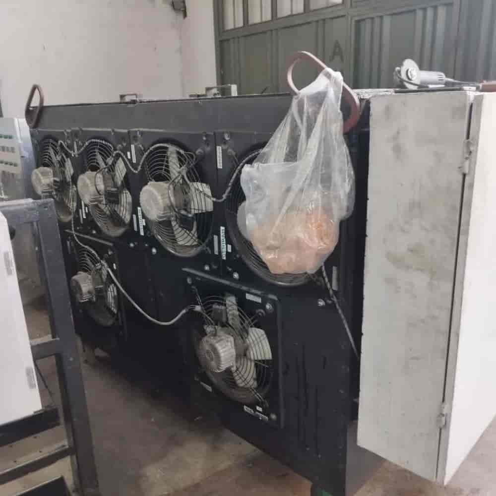 لود بانک توسط بار دیزل ژنراتور برای تست بارگیری از ژنراتور